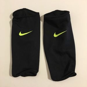 nike shinguard sleeve